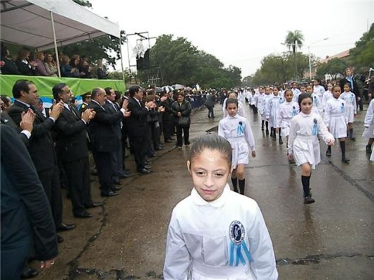 Corrientes festejó con fervor patriótico el 194º aniversario de la Independencia