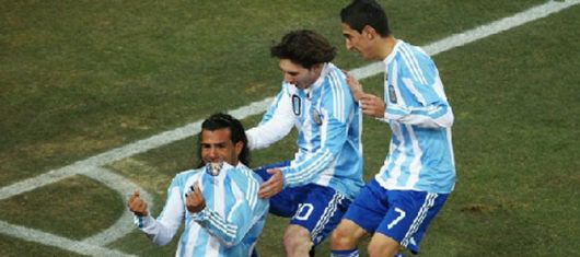Atención Milito, Tévez y Messi: El fútbol de Italia, Inglaterra y España van al colapso