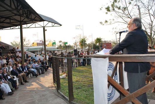 El gobernador alentó a la conjunción de esfuerzos para que Corrientes "deje de ser una provincia pobre"