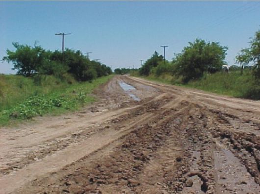 Millonaria inversión para el mejoramiento de caminos rurales