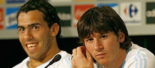 Tévez se "desentiende" del tema mientras Messi "apuesta" por Sergio Batista
