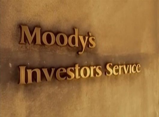 Moody"s también le bajó la nota a YPF y PAE por el decreto de CFK