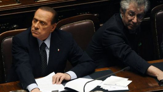 Berlusconi dice que se va luego de ley de ajuste