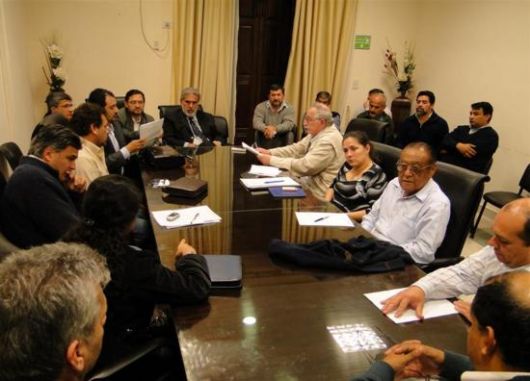 Gremios buscarán reunirse con Macció para apurar agenda 2012