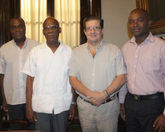 Braillard con el Vicecónsul haitiano