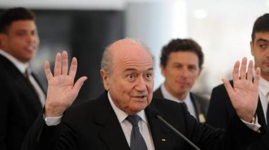 Blatter disparó contra Maradona y eligió a Di Stéfano como el mejor