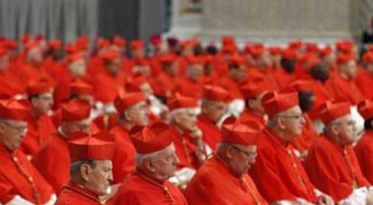 Buscan el nuevo Papa pero la clave la tienen los cardenales indecisos