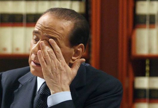 Condenan a siete años de prisión a Berlusconi por corrupción de menores