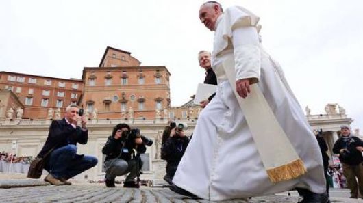 El Papa llamó a una divorciada y la autorizó a recibir la Comunión