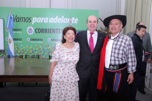 Canteros lanzó losJuegos Culturales Correntinos 2014