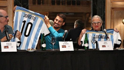 Protagonistas de Av. Brasil hinchan por Argentina