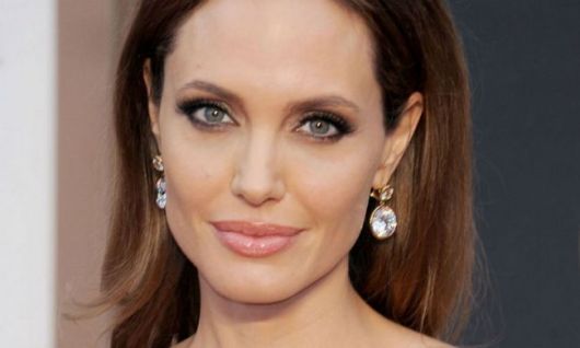 Un rostro de 20 mil dólares deAngelina Jolie