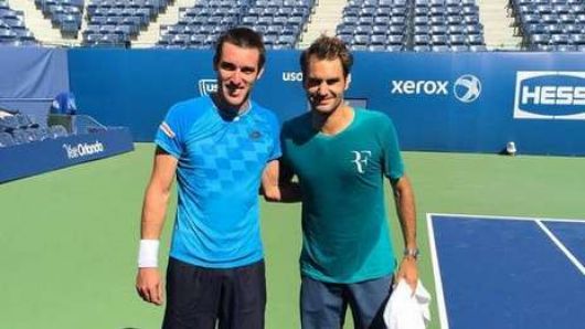 Mayer juega hoy ante Federer en Nueva York 