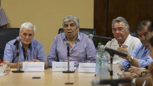 Moyano, Caló y Barrionuevo unen sus reclamos por Ganancias
