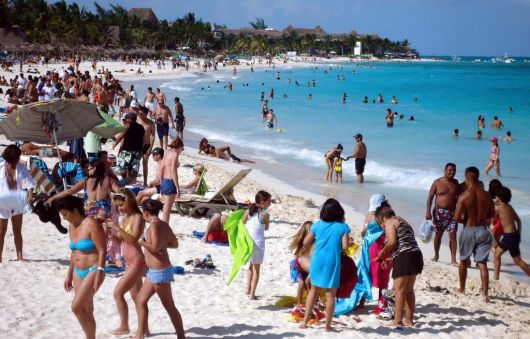  ¿Cuán peligroso es viajar a Cancún y Los Cabos?