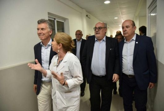   Macri recorrió las áreas de internación obstétrica y de laboratorio del Hospital Vidal de Corrientes