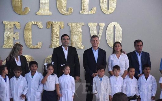 Macri inauguró dos escuelas en Bella Vista  