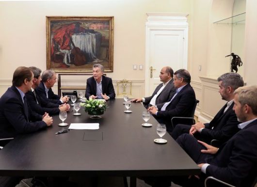 Por FMI y tarifas, Macri se reunió con los gobernadores peronistas 