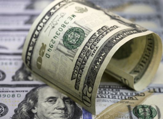 El dólar minorista vuelve a subir: gana siete centavos y cotiza a $27,73 en la City 