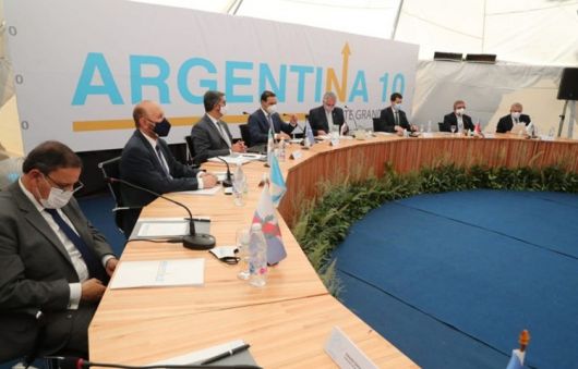Corrientes presenta su propuesta para tener energía más barata
